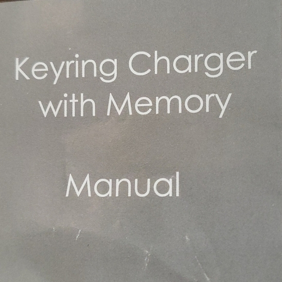 3 IN 1 Portable Keychain Power Bank - Picture 8 of 12